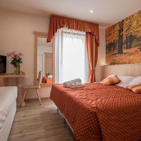 Hotel Touring Предаццо Экстерьер фото
